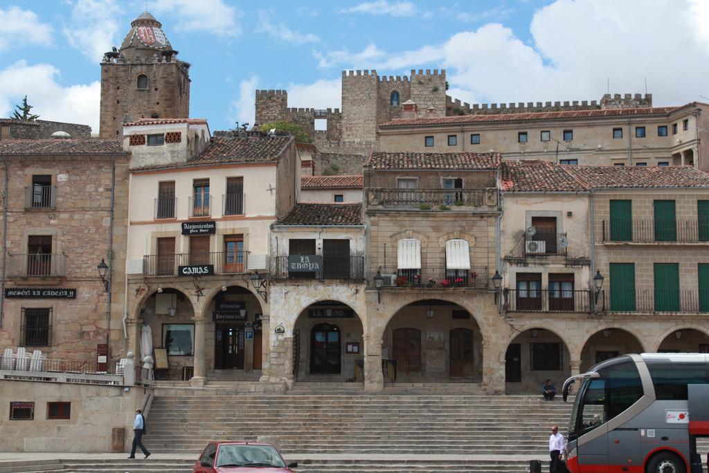 Alojamientos Plaza Mayor ตรูคีโย ภายนอก รูปภาพ